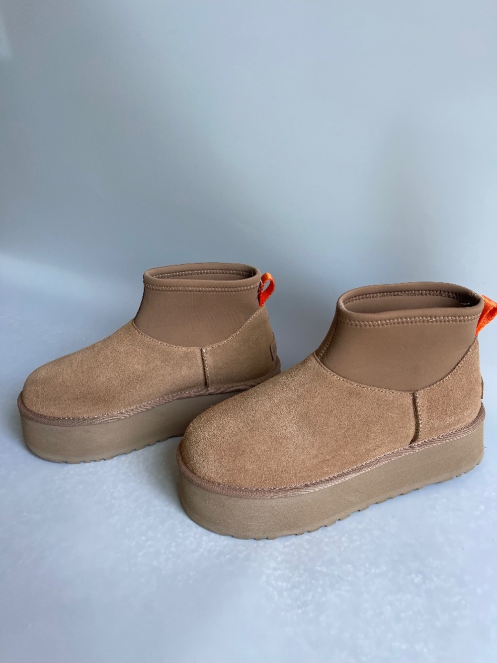 UGG Classic Ultra Mini Platform Boots Chestnut Size 8